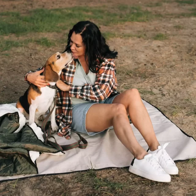 Beige Picnic Blanket Gallery 3